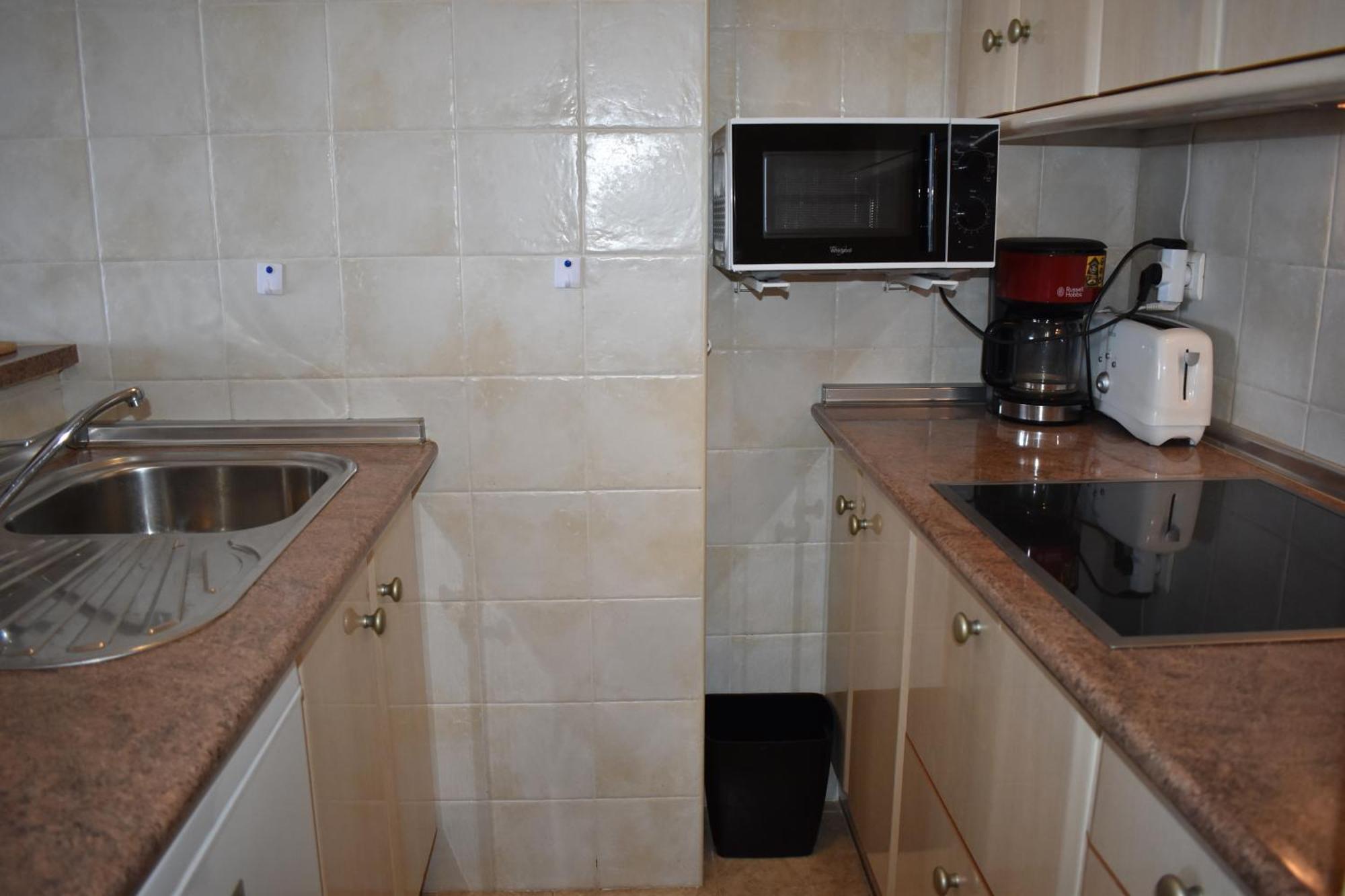 Fantastic Studio - Beachfront Apartment Torrox Bagian luar foto